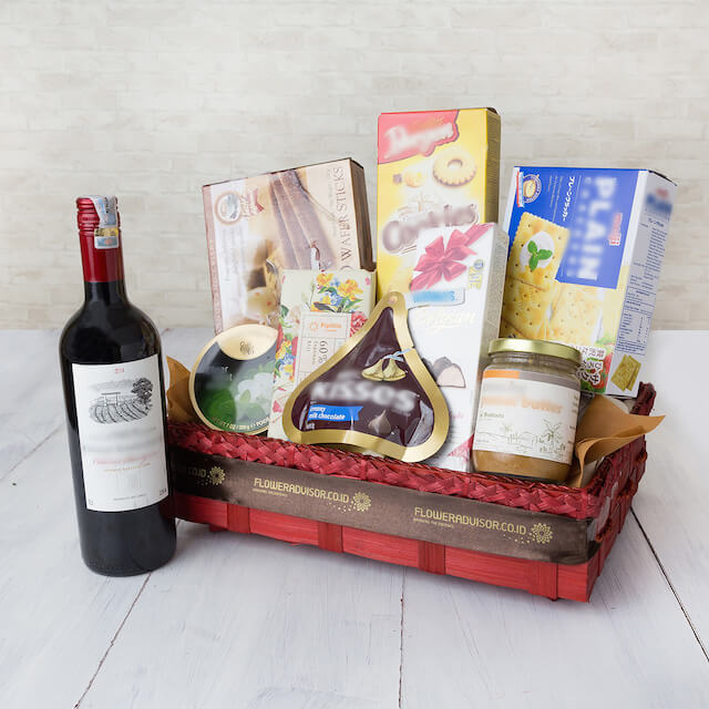 Classy  Delight - Gourmet Hampers